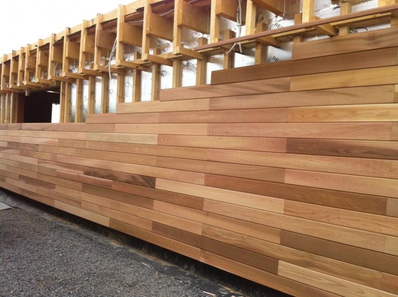 bardage de bois clair